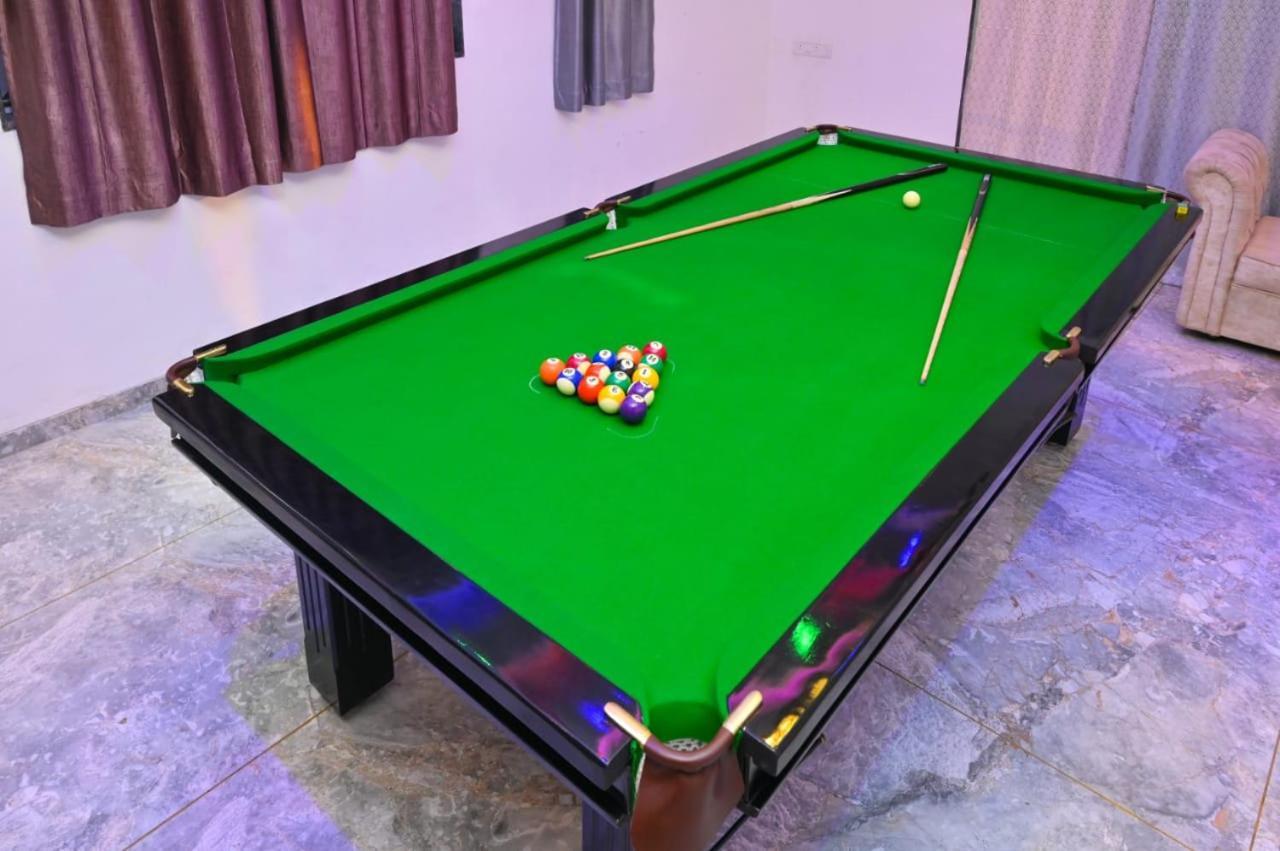 Fun Square Villa Lonavala Luaran gambar